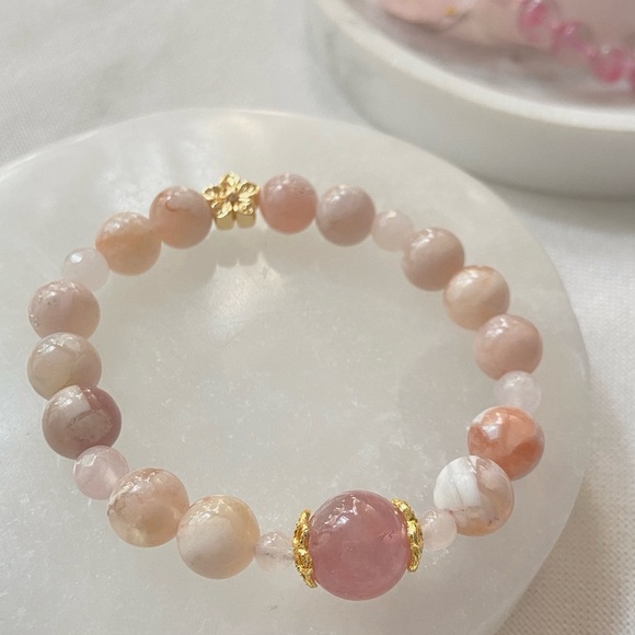 Meet your Posher, Lynn & Laetitia by LLL.Gemstone - Picture 9 of 15